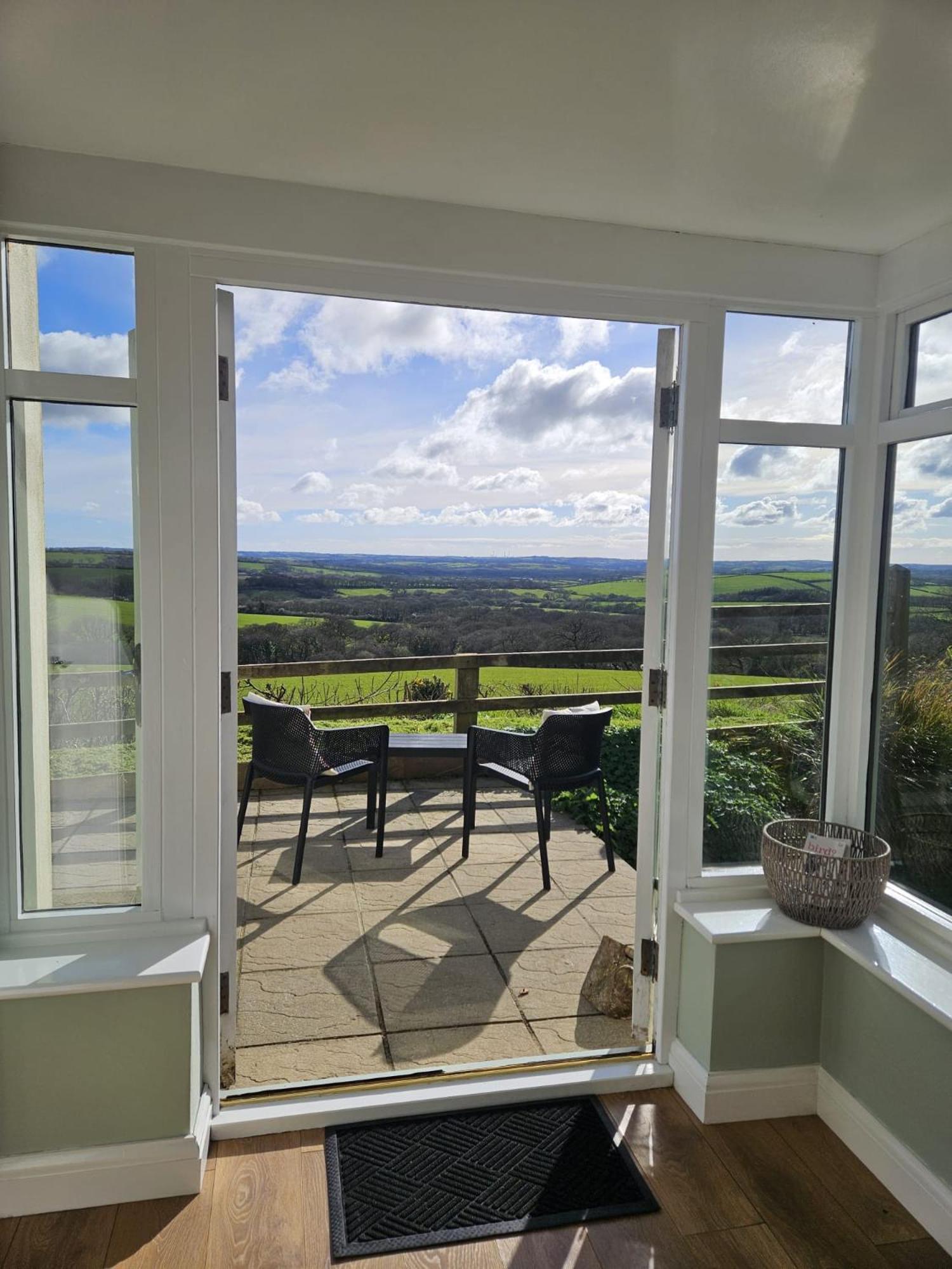 Meadow View Villa Haverfordwest Exterior foto